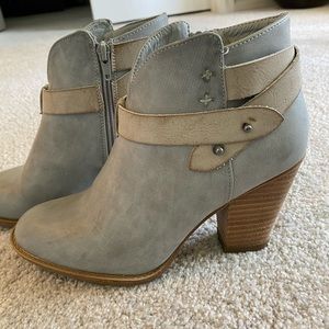 XOXO ankle 3” boots!  Perfect with jeans/dress!
